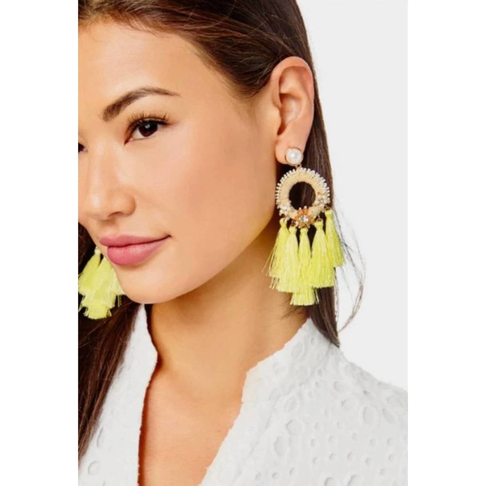 NEW LILLY PULITZER women's suns out earrings in creme fraiche - Picture 2 of 2